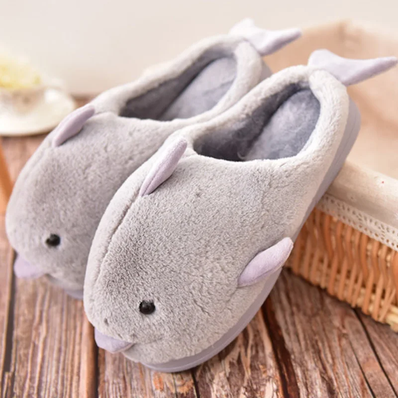 Mom and children funny indoor fur slippers cute dolphin keep warm home slippers fuzzy shoes female winter slides
Mom and children funny indoor fur slippers cute dolphin keep warm home slippers fuzzy shoes female winter slides