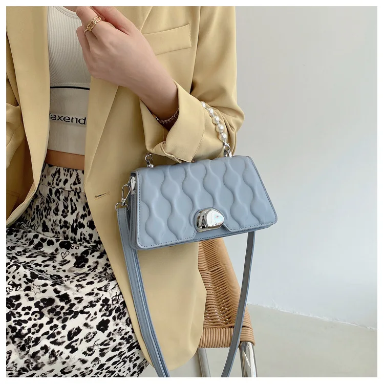 Indentation Female Bag 2021 Summer New Pearl Handbag Shoulder Messenger Bag Urban Simple Female Bag
Indentation Female Bag 2021 Summer New Pearl Handbag Shoulder Messenger Bag Urban Simple Female Bag