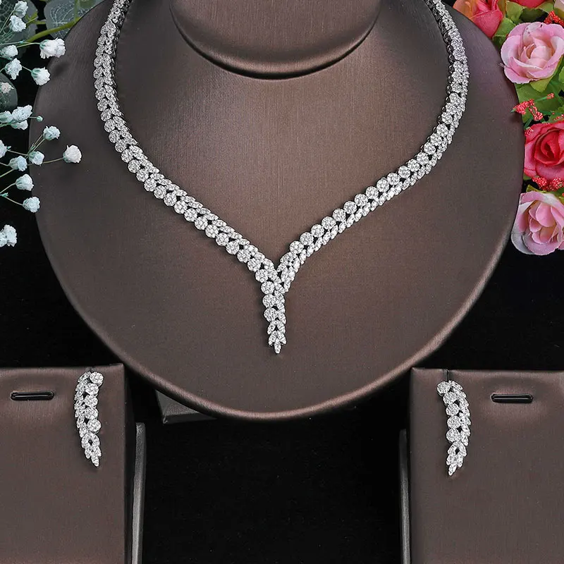 Fashion Clear Crystal Cubic Zirconia Women Full Jewelry Sets Earring Necklace Set Dress Accessories Party
Fashion Clear Crystal Cubic Zirconia Women Full Jewelry Sets Earring Necklace Set Dress Accessories Party