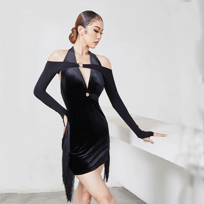 Sexy Halter Latin Dance Dress Women Black Velvet Fringed Dress Hollow Latin Dance Competition Dresses Practice Clothes SL5836
Sexy Halter Latin Dance Dress Women Black Velvet Fringed Dress Hollow Latin Dance Competition Dresses Practice Clothes SL5836