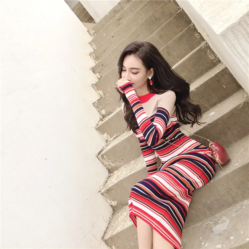 Knitted Striped Dress Women Elegant 2021 New Autumn And Winter Bodycon Dress O-Neck Long Sleeve Mid-Length Dress Knitwear Female
Knitted Striped Dress Women Elegant 2021 New Autumn And Winter Bodycon Dress O-Neck Long Sleeve Mid-Length Dress Knitwear Female