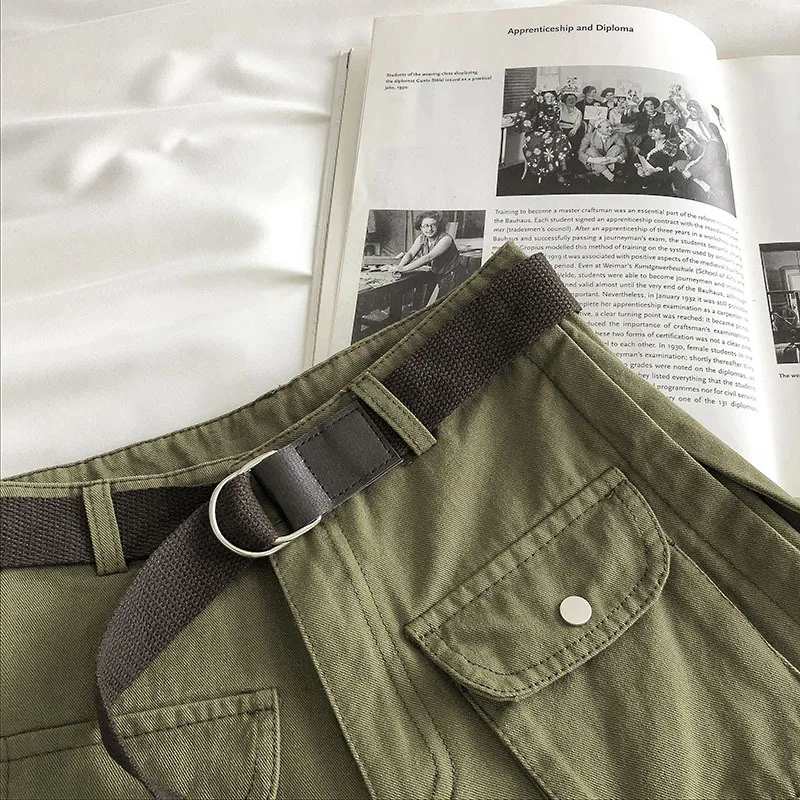 SURMIITRO Cotton 2021 Summer Korean Cargo Shorts Women Wide Leg Short Pants High Waist Shorts Female With Belt
SURMIITRO Cotton 2021 Summer Korean Cargo Shorts Women Wide Leg Short Pants High Waist Shorts Female With Belt
