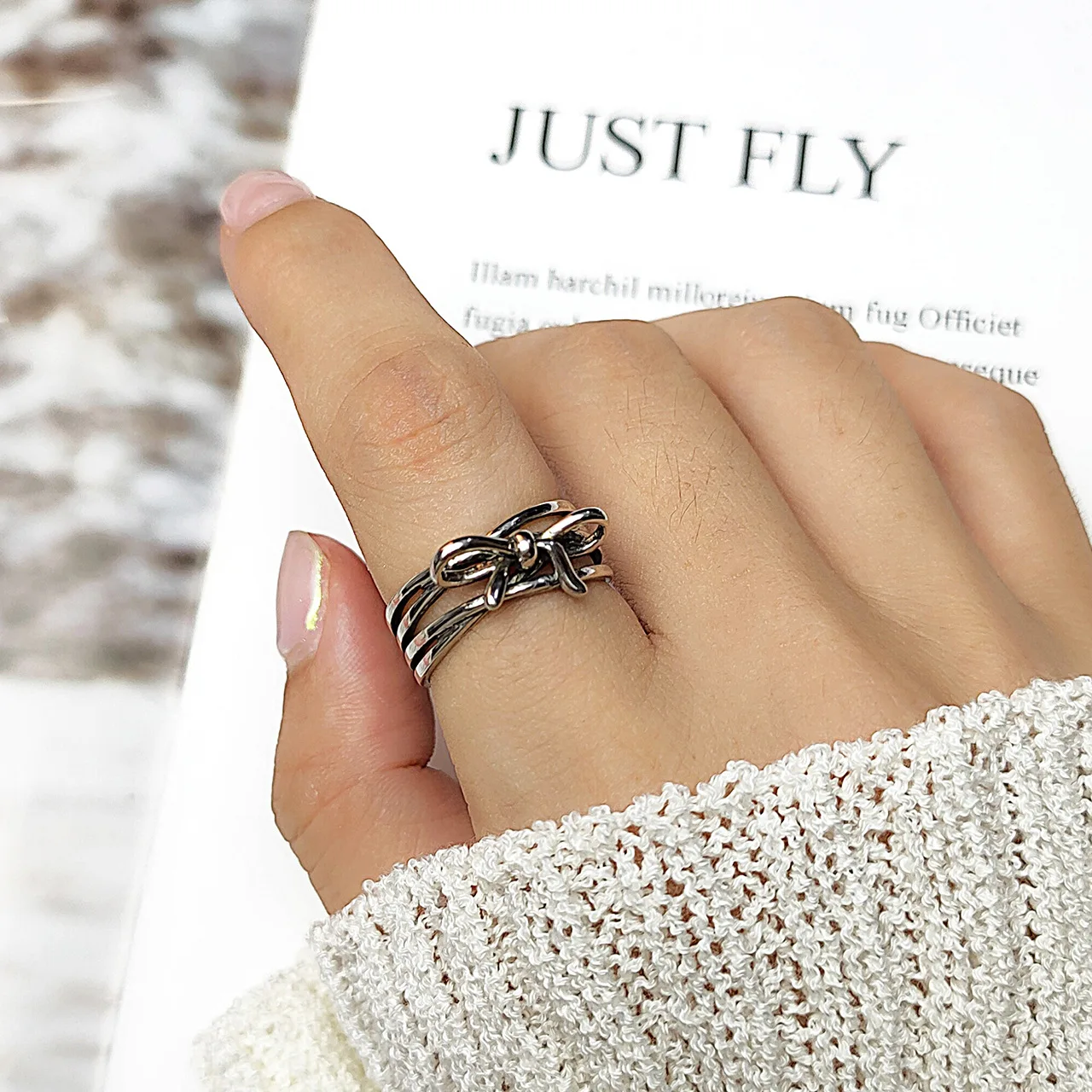 925 Silver Ring Simple Multi-layer Winding Ring Cross Hollow Bow Knot Ring Couple Ring Opening Adjustable Jewelry Womens Rings
925 Silver Ring Simple Multi-layer Winding Ring Cross Hollow Bow Knot Ring Couple Ring Opening Adjustable Jewelry Womens Rings