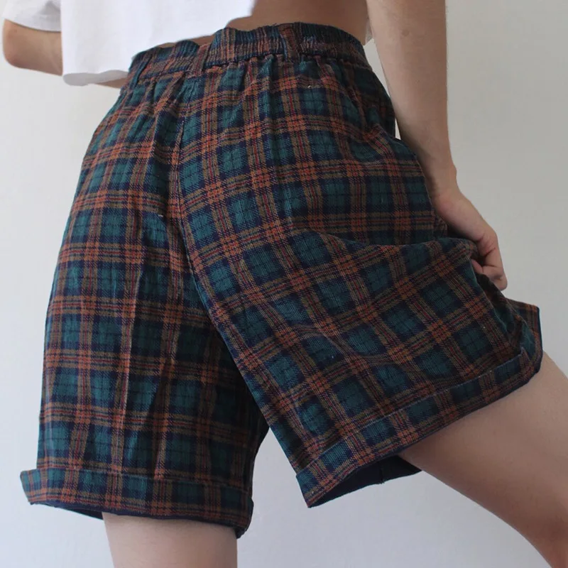 Vintage Shorts 2021 New Summer Fashion Plaid Straight Shorts High Street Loose Mid Wasit Short Pants Women Clothes
Vintage Shorts 2021 New Summer Fashion Plaid Straight Shorts High Street Loose Mid Wasit Short Pants Women Clothes