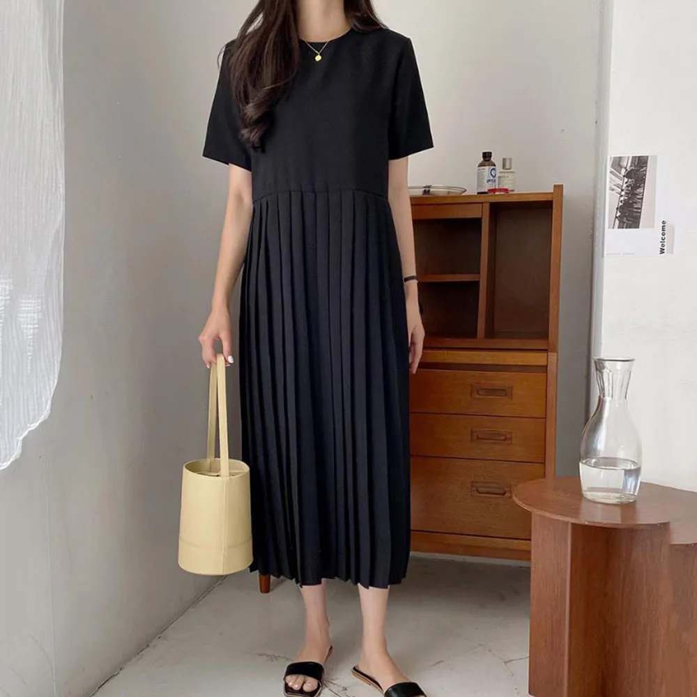 Elegant Pleated Summer Dress Women Black O-Neck Short Sleeve Casual Women's Dresses 2021 Korean Fashion New Office OL Lady Dress
Elegant Pleated Summer Dress Women Black O-Neck Short Sleeve Casual Women's Dresses 2021 Korean Fashion New Office OL Lady Dress