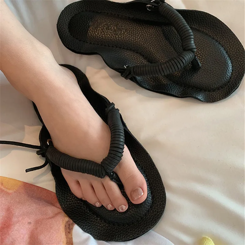 2022 New Summer Women Slippers Beach Flip Flops Flat Shoes Woman Black Outside Slides Ladies Slipper Cool Sandals
2022 New Summer Women Slippers Beach Flip Flops Flat Shoes Woman Black Outside Slides Ladies Slipper Cool Sandals