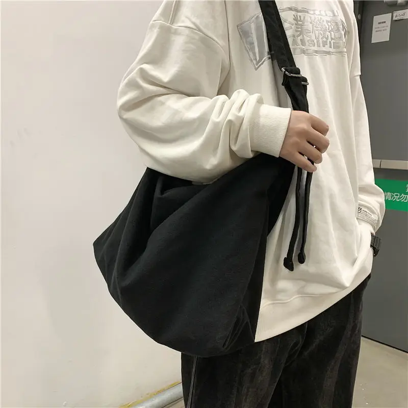 Ins Hot One Shoulder Messenger Bag New Design Canvas Bag Large Capacity Solid Color Student Satchel Book Bag Lovers Shoulder Bag
Ins Hot One Shoulder Messenger Bag New Design Canvas Bag Large Capacity Solid Color Student Satchel Book Bag Lovers Shoulder Bag