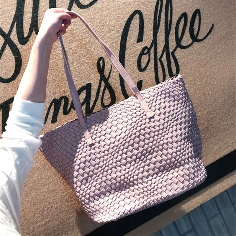 2020 Summer New Soft Leather Hand-woven Shoulder Bag Simple Tote Vacation Bag Popular Wild Women Purse and Handbags Sac A Main
2020 Summer New Soft Leather Hand-woven Shoulder Bag Simple Tote Vacation Bag Popular Wild Women Purse and Handbags Sac A Main