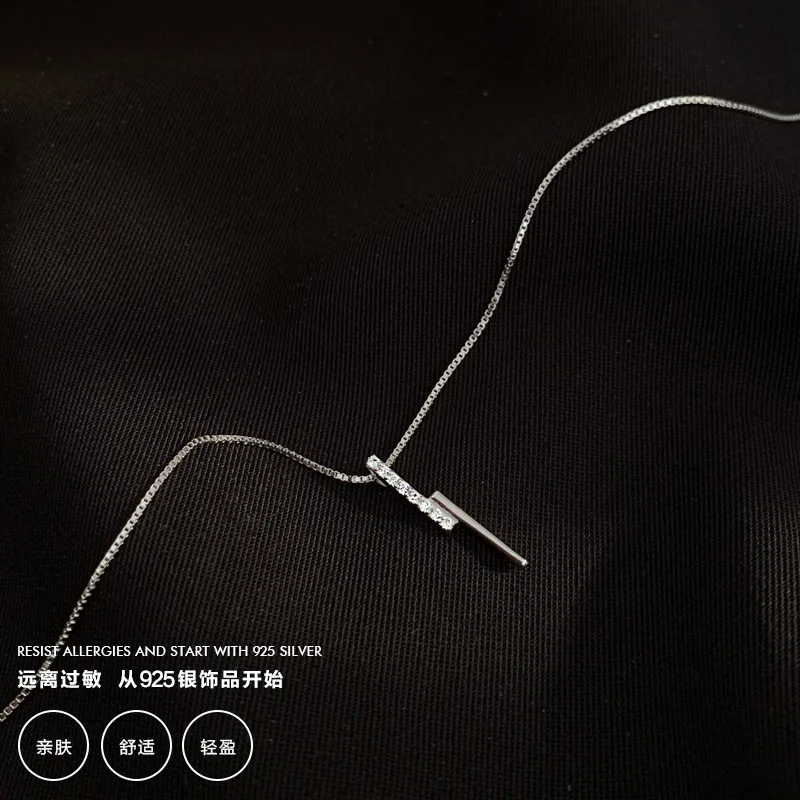 New style 925 silver geometric necklace ladies trendy Korean style clavicle chain simple personality fresh women's clothing
New style 925 silver geometric necklace ladies trendy Korean style clavicle chain simple personality fresh women's clothing