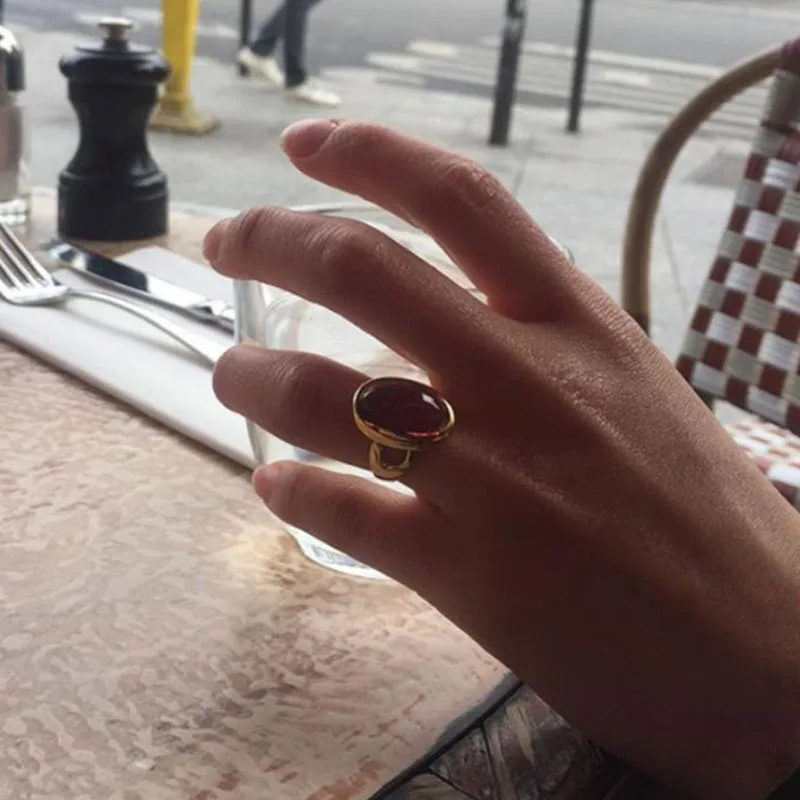 New Fashion 925 Sterling Silver Engagement Rings France Vintage Red Stone Elegant Wedding Bride Jewelry Gifts for Women
New Fashion 925 Sterling Silver Engagement Rings France Vintage Red Stone Elegant Wedding Bride Jewelry Gifts for Women