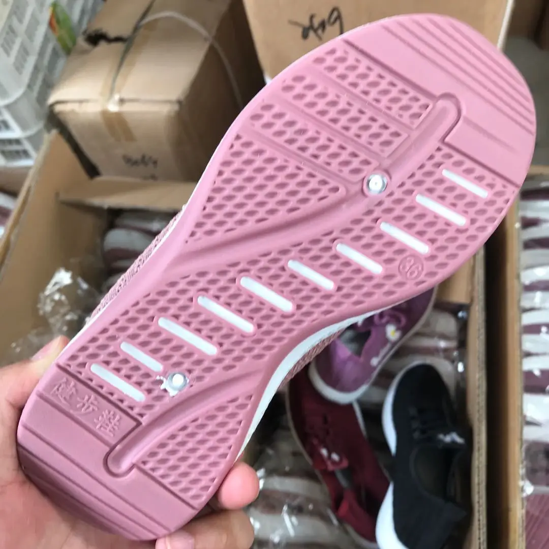 Old Beijing cloth shoes small daisy women's leisure sports walking shoes for middle and old people lady shoes women sneakers
Old Beijing cloth shoes small daisy women's leisure sports walking shoes for middle and old people lady shoes women sneakers