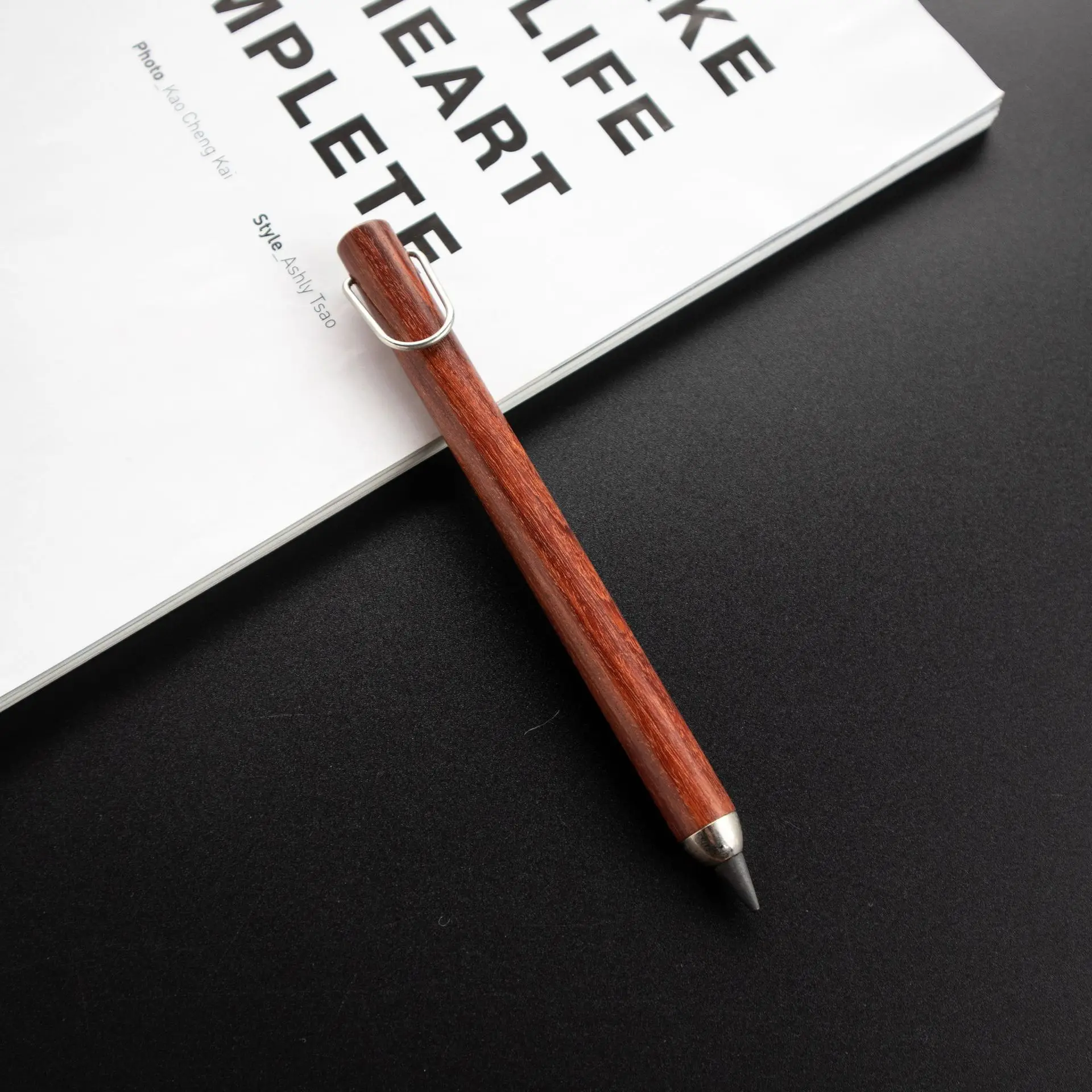 1 PC Eternal pencil wood inkless unlimited writing environmentally friendly business signature pen office stationery pencil 
1 PC Eternal pencil wood inkless unlimited writing environmentally friendly business signature pen office stationery pencil