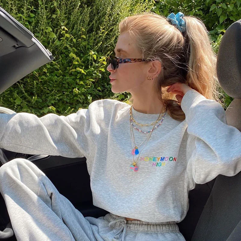 Pullovers Hoodie Women Embroidery Letter Long Sleeve Crewneck Outfits Coat Autumn Casual Streetwear Cropped Tops Sweatshirt
Pullovers Hoodie Women Embroidery Letter Long Sleeve Crewneck Outfits Coat Autumn Casual Streetwear Cropped Tops Sweatshirt