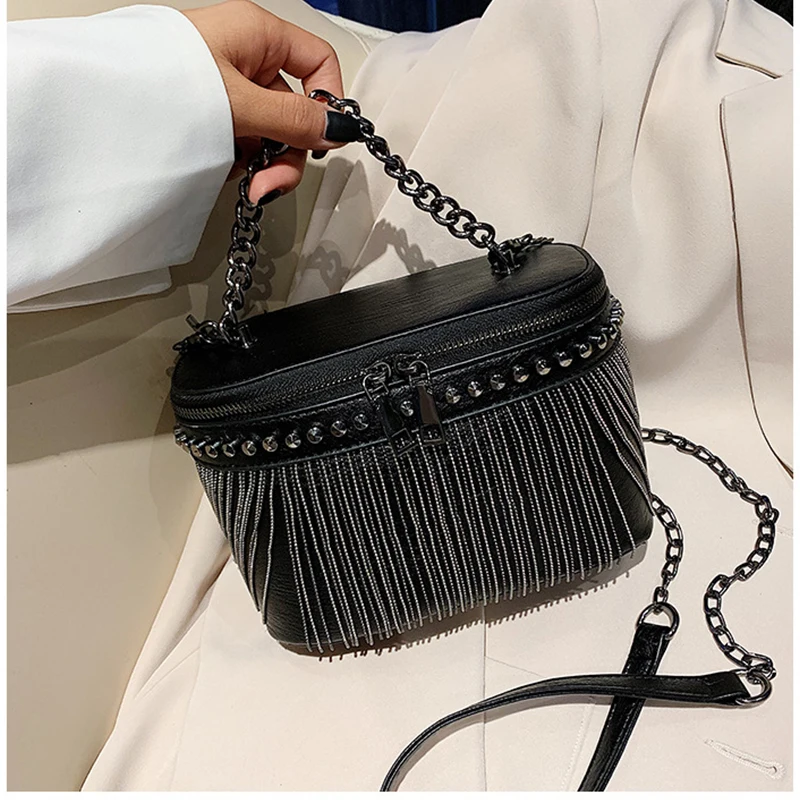 Luxury Handbags Women Tassel Shoulder Bags Designer Punk Rivet Shoulder Bags Small Tote Bag Ladies Crossbody Bags Sac A Main
Luxury Handbags Women Tassel Shoulder Bags Designer Punk Rivet Shoulder Bags Small Tote Bag Ladies Crossbody Bags Sac A Main
