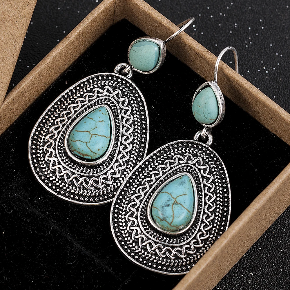 Vintage Indian Tribal Green Resin Dangle Earrings Bohemian Big Long Hollow Drop Earrings for Women 2019 Hippie Jewelry
Vintage Indian Tribal Green Resin Dangle Earrings Bohemian Big Long Hollow Drop Earrings for Women 2019 Hippie Jewelry