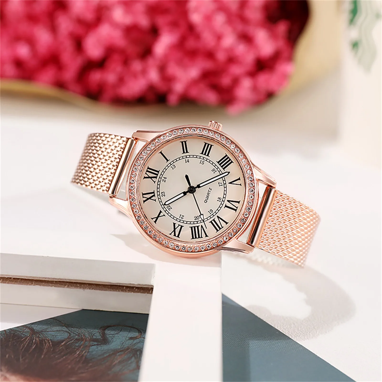 2021 NEW Watchs Ladies Diamond-Studded Luminous Fashion Retro Simplicity Watch Belt Quartz Watch exquisite gift for women
2021 NEW Watchs Ladies Diamond-Studded Luminous Fashion Retro Simplicity Watch Belt Quartz Watch exquisite gift for women