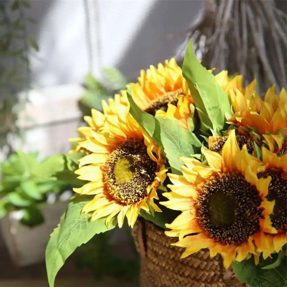 1 Bouquet Simulation Sunflower Silk Artificial Fake Flower Plant Home Wedding Decoration Garden Party Decor Xmas Adornments 
1 Bouquet Simulation Sunflower Silk Artificial Fake Flower Plant Home Wedding Decoration Garden Party Decor Xmas Adornments