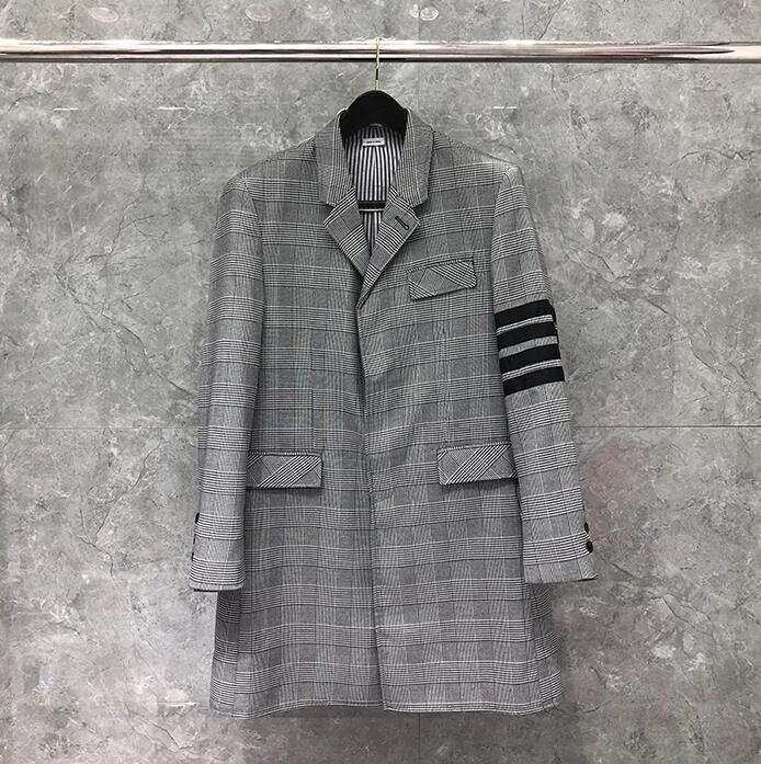 2021 Fashion Brand Windbreaker Autumn Winter Men's Long Coat Turn Down Collar Casual Men Slim Jacket Plaid Suit
2021 Fashion Brand Windbreaker Autumn Winter Men's Long Coat Turn Down Collar Casual Men Slim Jacket Plaid Suit