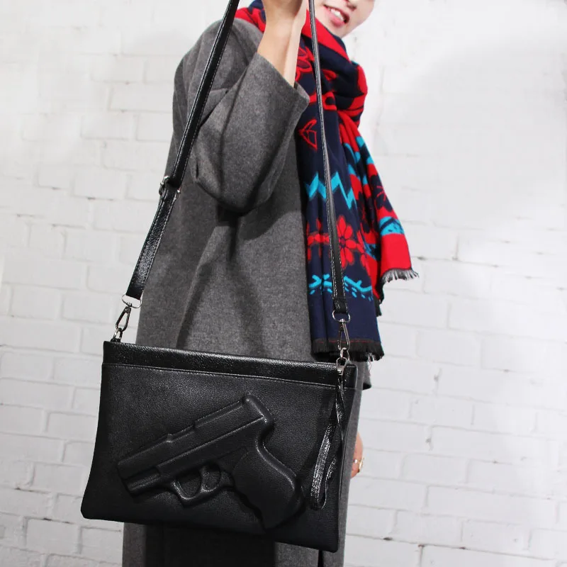 3D Print Gun Pistol Bag Brand Women Bag Chain Messenger Bags Designer Clutch Purse Ladies Envelope Clutches Crossbody Bag Bolsas
3D Print Gun Pistol Bag Brand Women Bag Chain Messenger Bags Designer Clutch Purse Ladies Envelope Clutches Crossbody Bag Bolsas