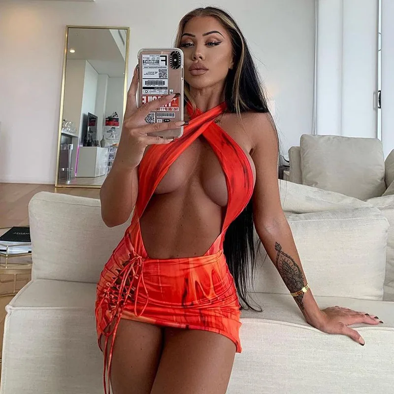 UETEEY Print 2 Piece Set Beachwear Outfits Backless Cut Out Bodysuit Bandage Mini Dresses Summer Clothes Sexy Club Matching Set
UETEEY Print 2 Piece Set Beachwear Outfits Backless Cut Out Bodysuit Bandage Mini Dresses Summer Clothes Sexy Club Matching Set