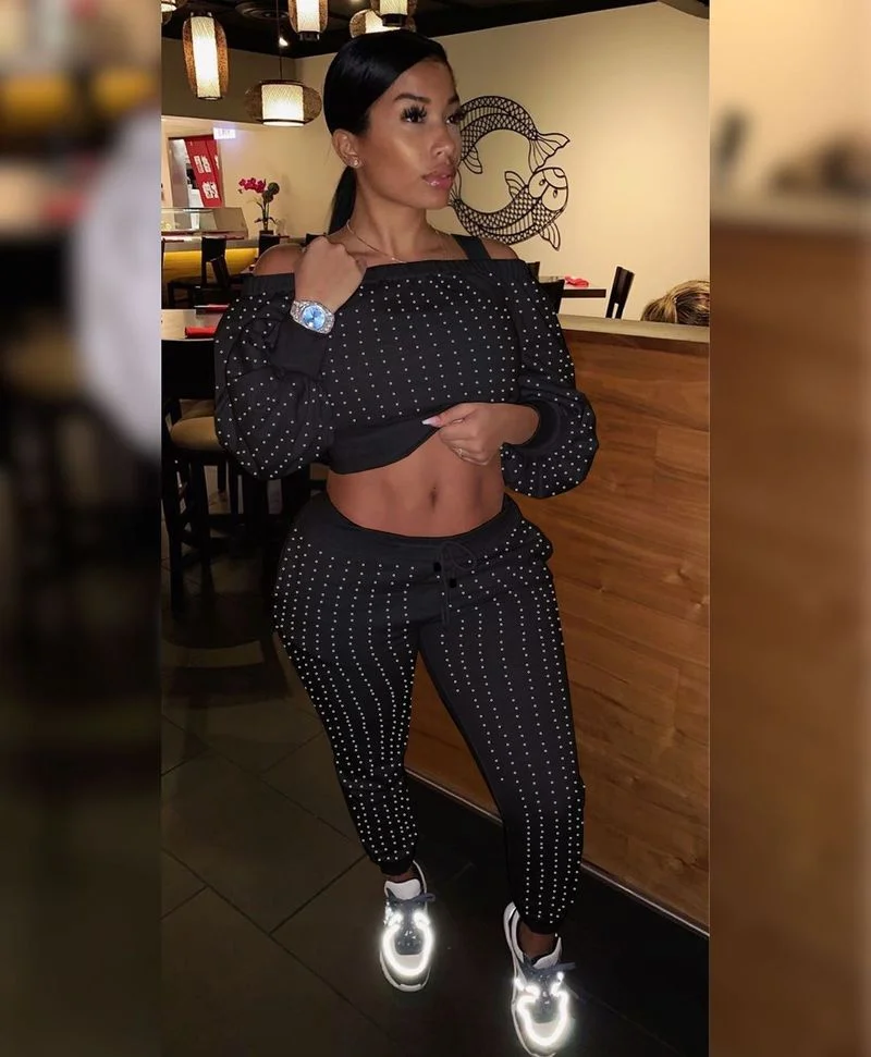 Solid Color Two Piece Set Women Tracksuit Spring Autumn Clothes Full Sleeve Off Shoulder Top Long Pants Suit Survetement Femme
Solid Color Two Piece Set Women Tracksuit Spring Autumn Clothes Full Sleeve Off Shoulder Top Long Pants Suit Survetement Femme