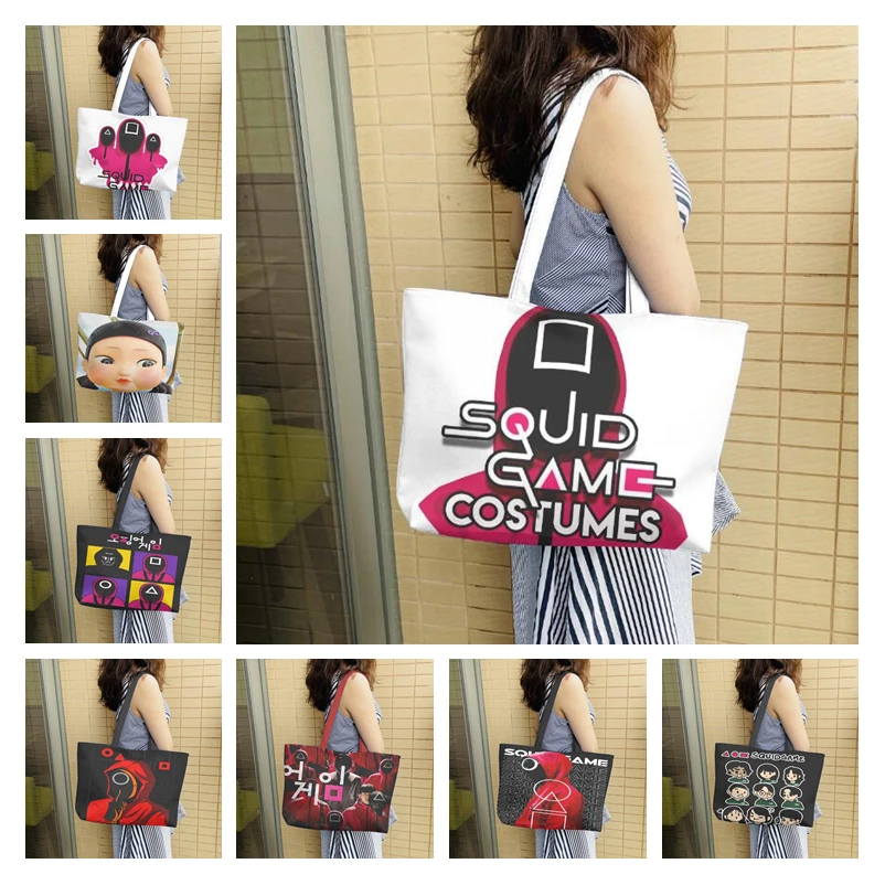 New Movie Squid Game Round Six Blockhead Girl Cosplay Accessories Shoulder Bags Douchebag Symbol Print Messenger Notebook Bag
New Movie Squid Game Round Six Blockhead Girl Cosplay Accessories Shoulder Bags Douchebag Symbol Print Messenger Notebook Bag