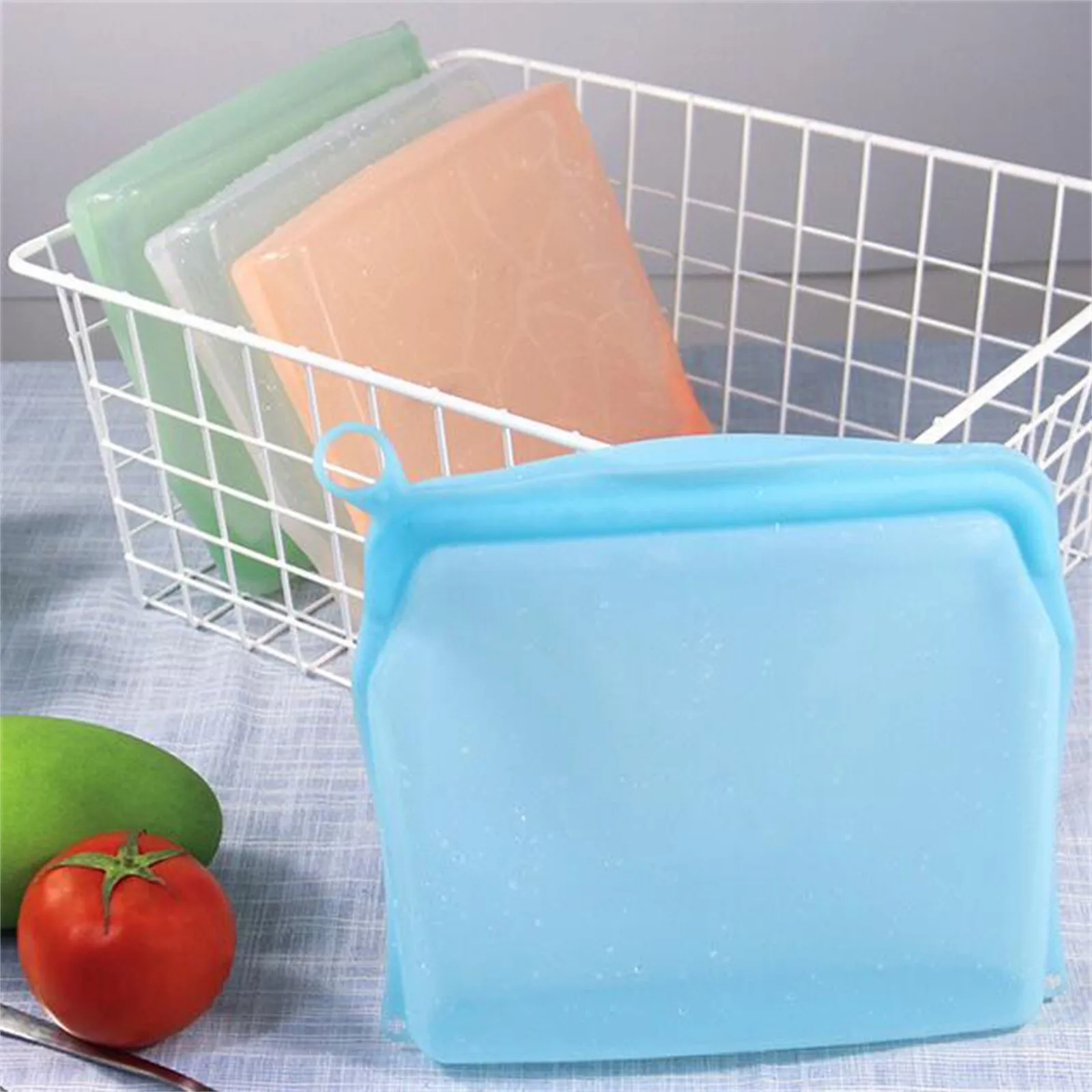 Silicone Food Bag Reusable Fresh-keeping Bag Extra Thick Freezer Bags Leakproof Silicone and Plastic Free Lunch Bags for Food
Silicone Food Bag Reusable Fresh-keeping Bag Extra Thick Freezer Bags Leakproof Silicone and Plastic Free Lunch Bags for Food