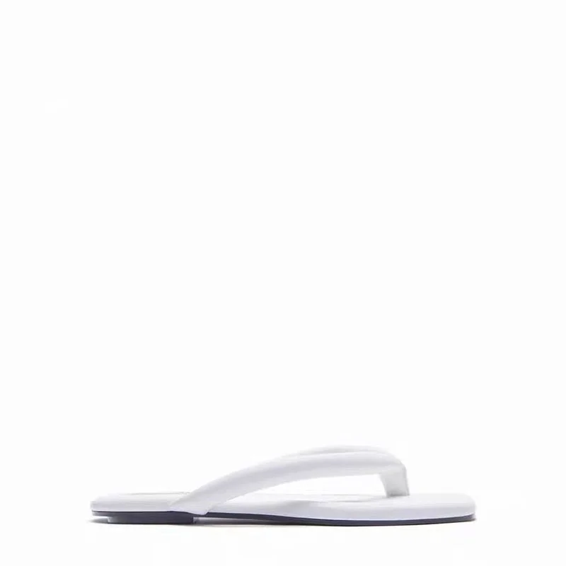2021 Fashionable and High-quality New White Square Toe Quilted Outer Wear Flat Flip Flops
2021 Fashionable and High-quality New White Square Toe Quilted Outer Wear Flat Flip Flops