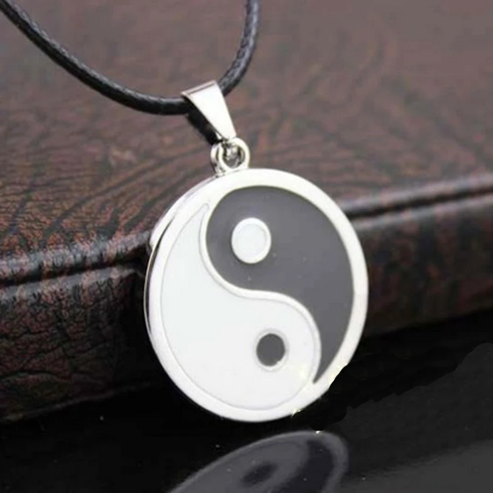 Couples Vintage Best Friend Black White Enamel Tai Chi Yin Yang Pendant Women Men PU Leather Necklace Friendship Jewelry
Couples Vintage Best Friend Black White Enamel Tai Chi Yin Yang Pendant Women Men PU Leather Necklace Friendship Jewelry