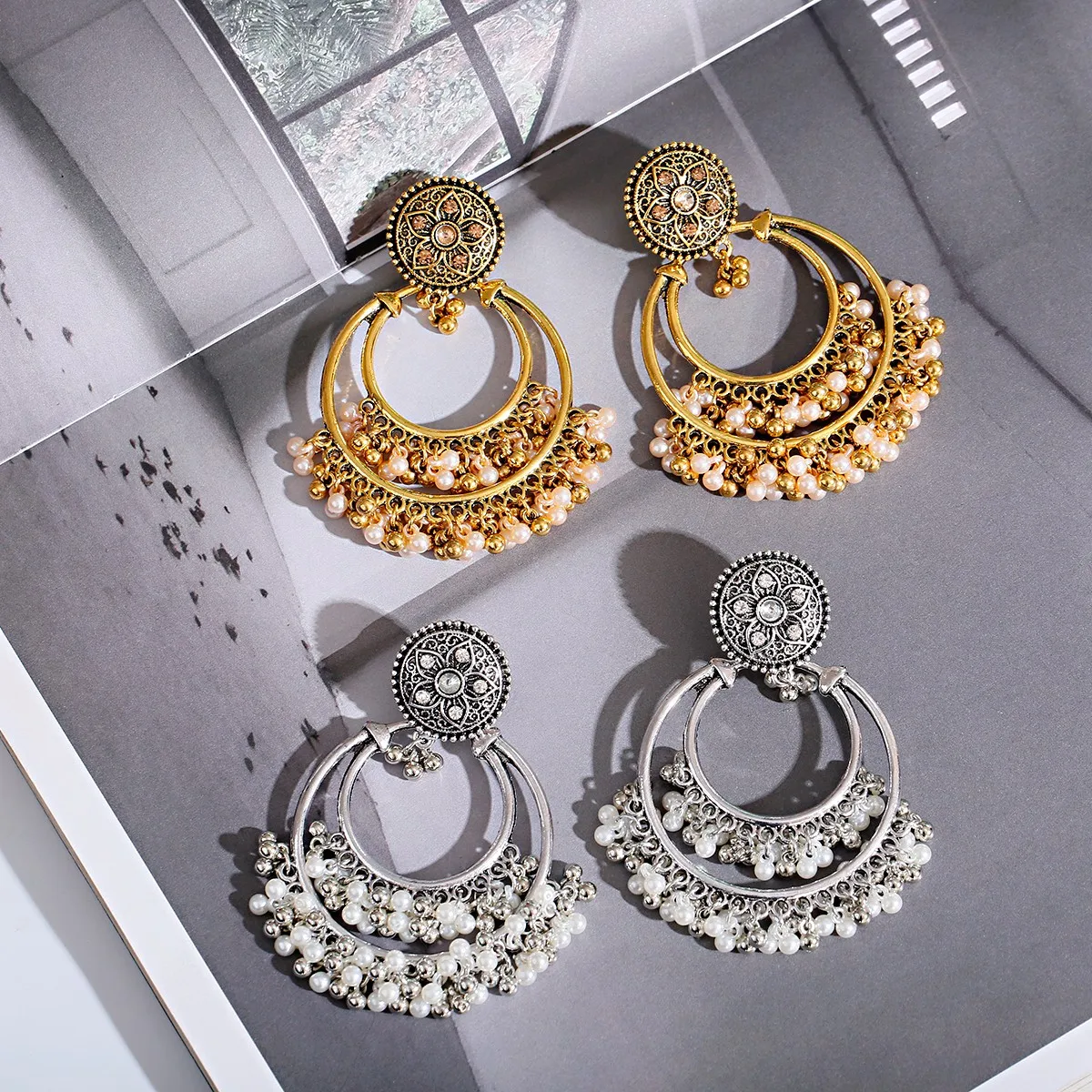 

2021 Latest Fashion Jewelry Copper Vintage Big Hoop Earrings WithLarge Fringed Pearls Lady's Street Style Statement Earring