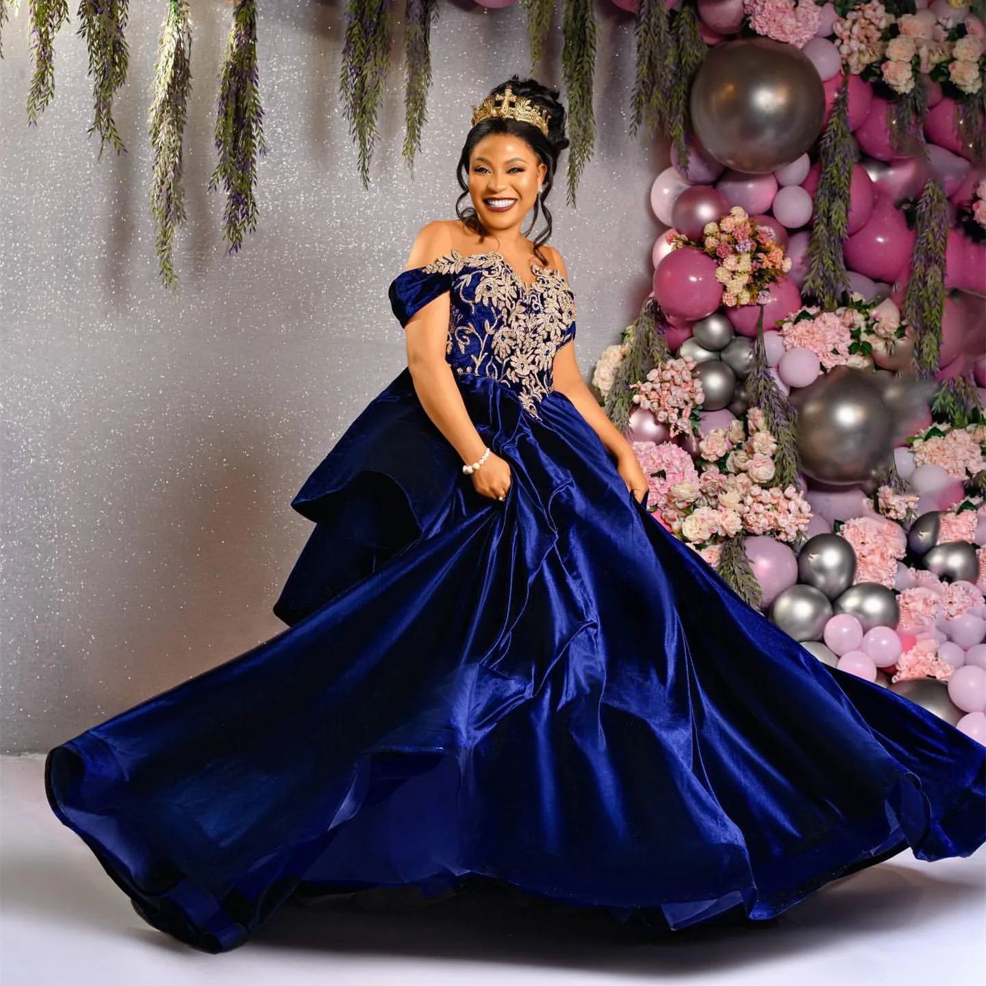 Luxury Ball Gown Velvet Aso Ebi Prom Dresses Cap Sleeves Plus Size South Afraic Women Evening Dress Lace-up Back Beaded Velour
Luxury Ball Gown Velvet Aso Ebi Prom Dresses Cap Sleeves Plus Size South Afraic Women Evening Dress Lace-up Back Beaded Velour