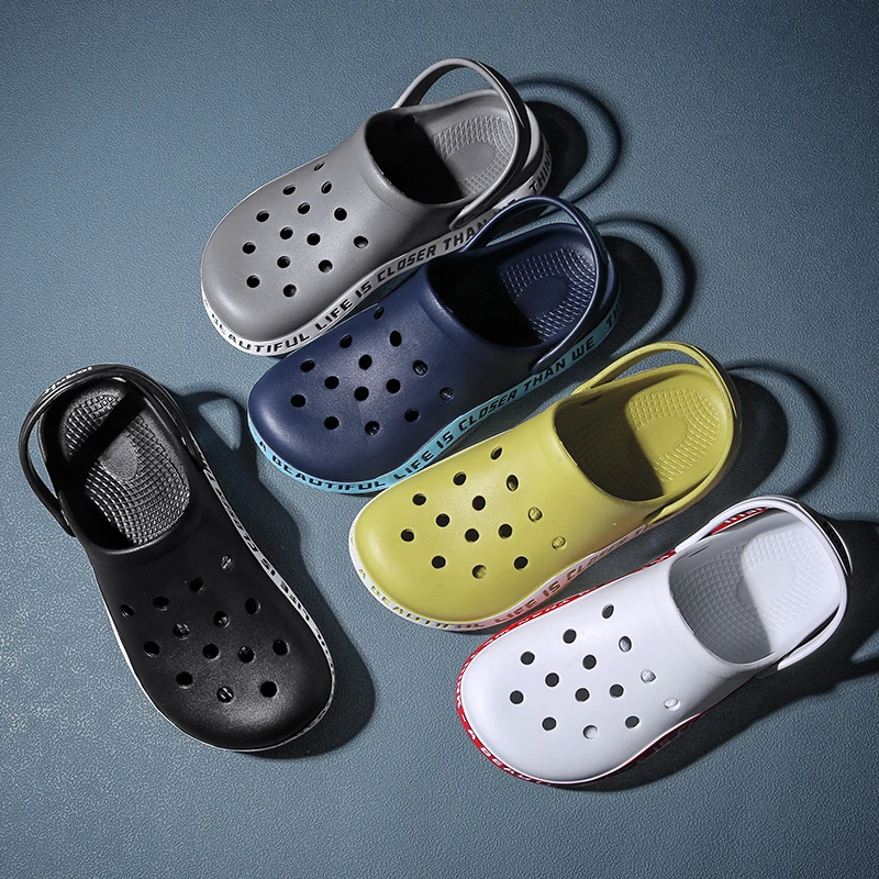 Men Sandals 2021 Summer Breathable Garden Style Beach Walking Shoes Clogs Sandalias Thick Bottom Antiskid Designer Shoes Men
Men Sandals 2021 Summer Breathable Garden Style Beach Walking Shoes Clogs Sandalias Thick Bottom Antiskid Designer Shoes Men