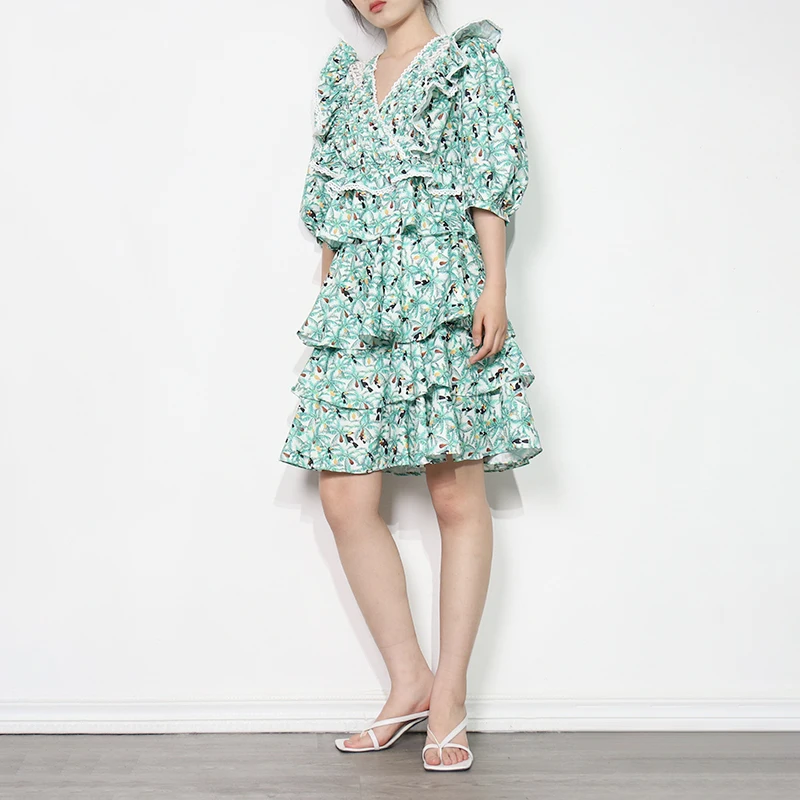TWOTWINSTYLE Print Patch Lace Dress For Women V Neck Flounce Sleeve High Waist Mini Dresses Female Fashion New Clothing 2021
TWOTWINSTYLE Print Patch Lace Dress For Women V Neck Flounce Sleeve High Waist Mini Dresses Female Fashion New Clothing 2021
