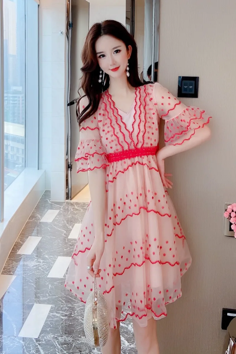Mesh V-neck Printed Pink Midi Dress for Women 2021 Summer Flared Short Sleeve High Waist Dress Femme Loose Slim Vacation Vestido
Mesh V-neck Printed Pink Midi Dress for Women 2021 Summer Flared Short Sleeve High Waist Dress Femme Loose Slim Vacation Vestido