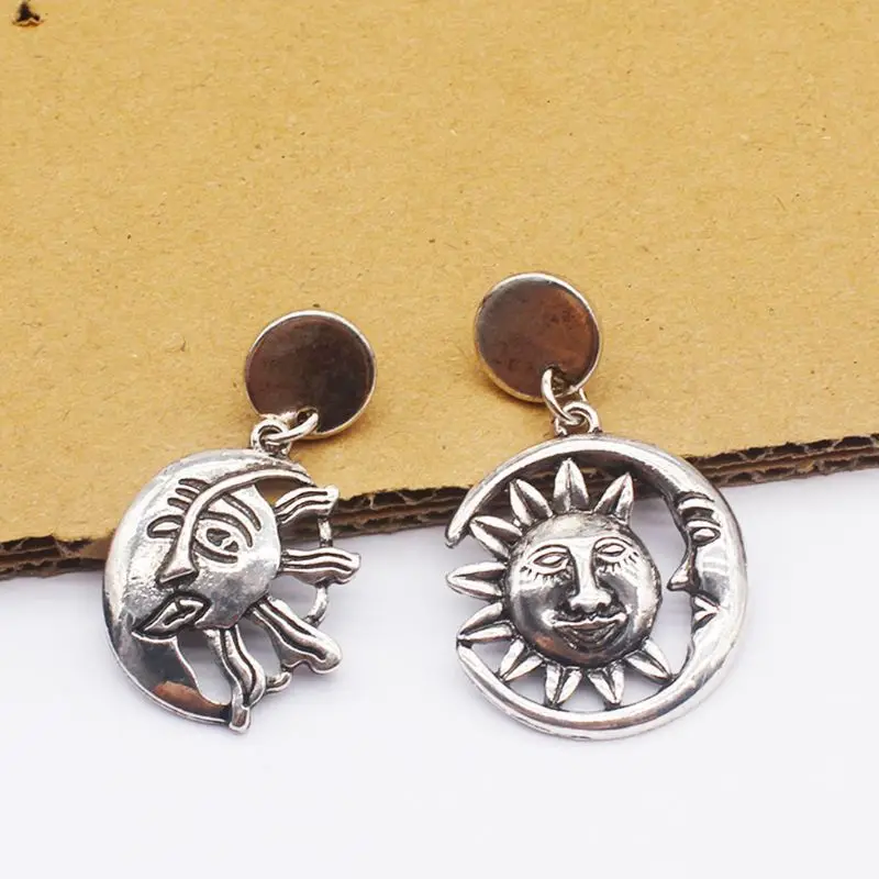 Gothic Sun Moon Asymmetric Drop Earrings Vintage Antique Silver Dangling Jewelry E56A
Gothic Sun Moon Asymmetric Drop Earrings Vintage Antique Silver Dangling Jewelry E56A