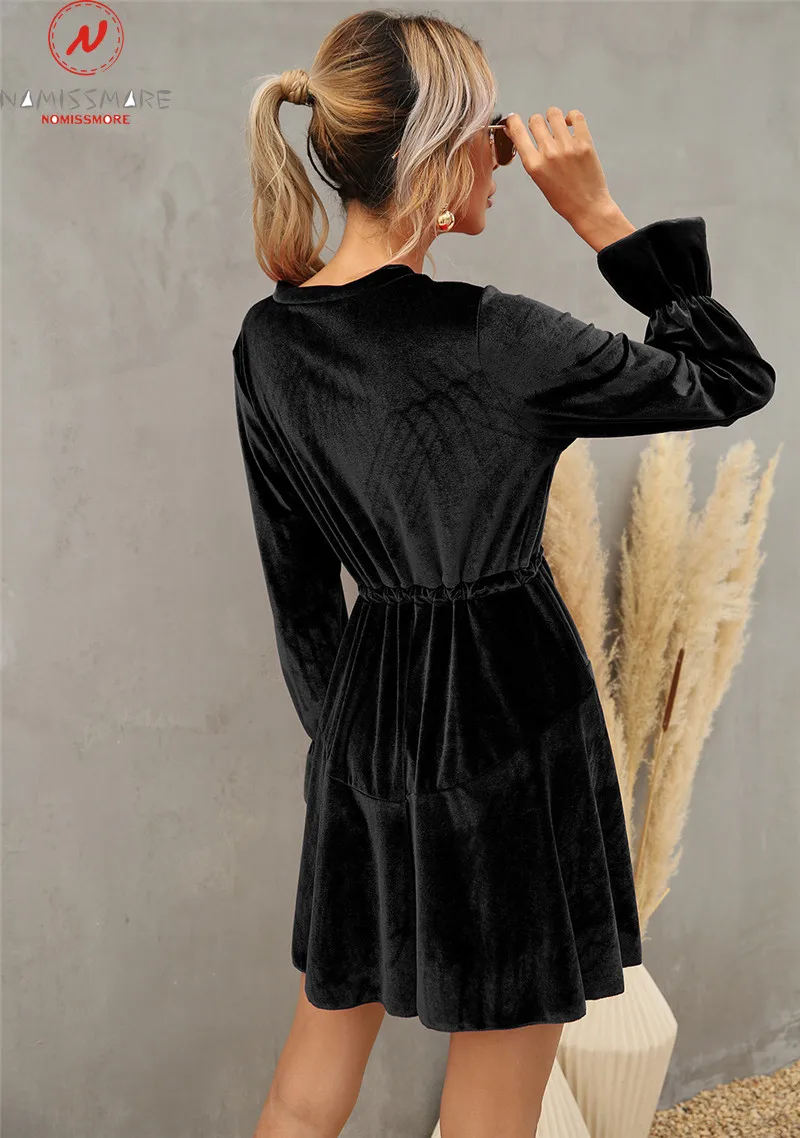 Women Autumn Winter Warm Velvet A-Line Dress Shrinkage Drawstring Design Belt Decor V-Neck Long Sleeve Solid Slim Mini Dress
Women Autumn Winter Warm Velvet A-Line Dress Shrinkage Drawstring Design Belt Decor V-Neck Long Sleeve Solid Slim Mini Dress