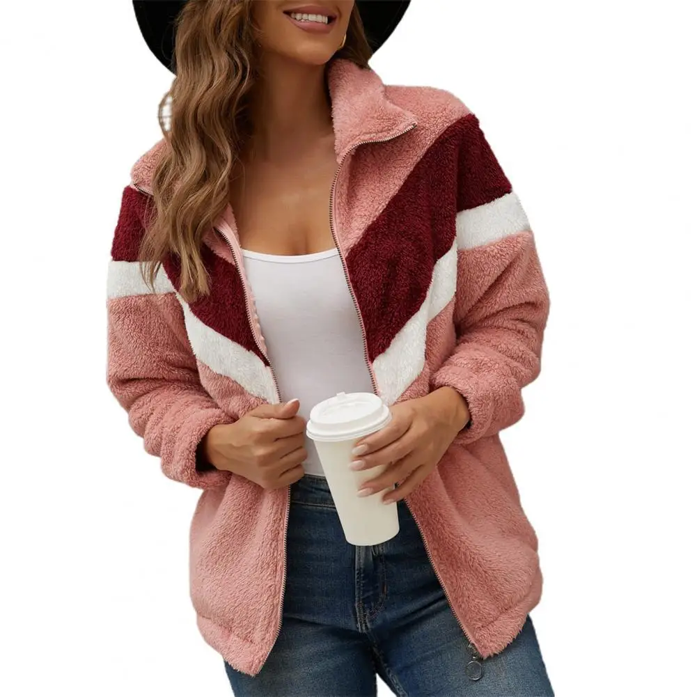 Winter Coat Women Contrast Colors Stripe Warm Cardigan V Shape Plush Turn-down Collar Lady Jacket Women for Daily Wear
Winter Coat Women Contrast Colors Stripe Warm Cardigan V Shape Plush Turn-down Collar Lady Jacket Women for Daily Wear