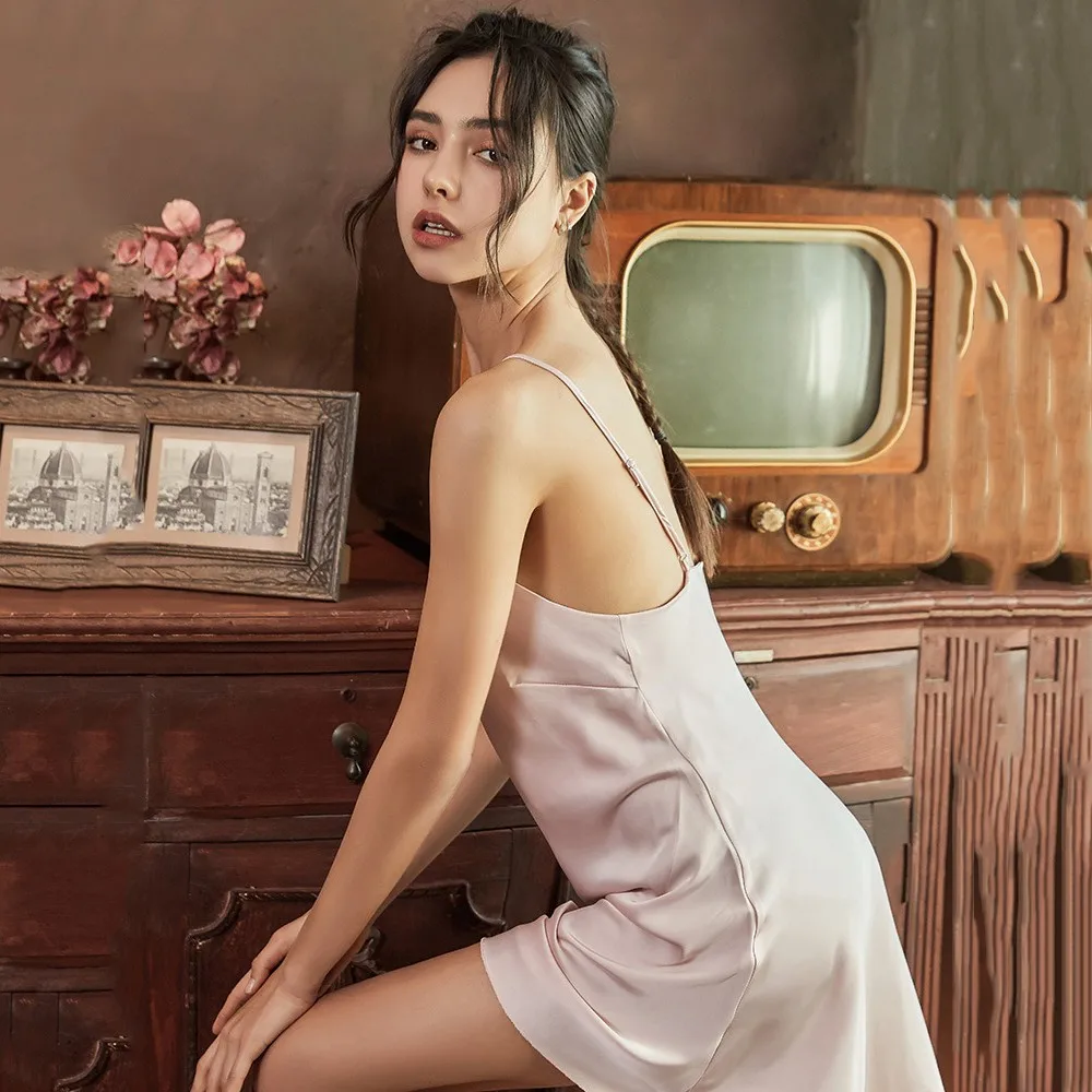 Summer Female Nightgown Sexy Sleeveless Backless Nightdress Women Underwear Silk Satin Short Strap Dress Loose Bathrobe Homewear
Summer Female Nightgown Sexy Sleeveless Backless Nightdress Women Underwear Silk Satin Short Strap Dress Loose Bathrobe Homewear