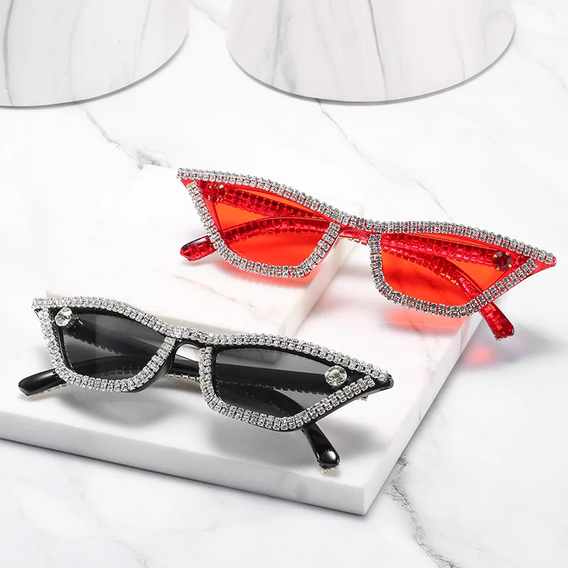 

Новинка 2023, Модные Винтажные Солнцезащитные очки «кошачий глаз» с бриллиантами в стиле стимпанк, женские маленькие очки в оправе, Роскошные Цветные солнцезащитные очки с кристаллами