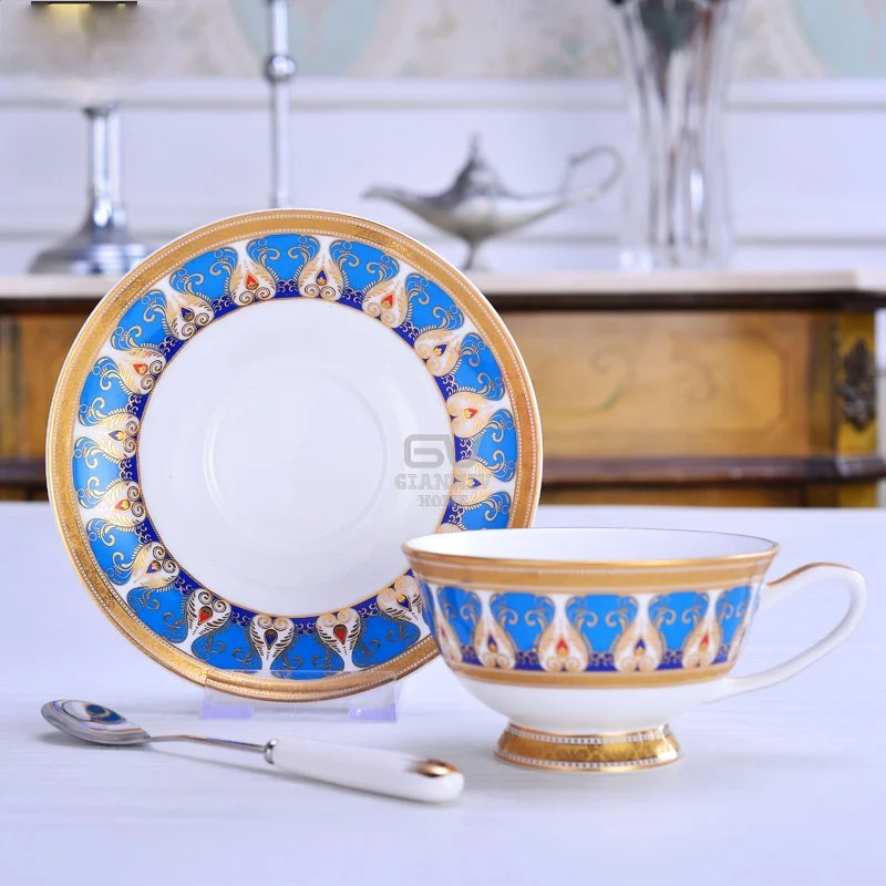 Kitchen,Dining & Bar
Kitchen,Dining & Bar