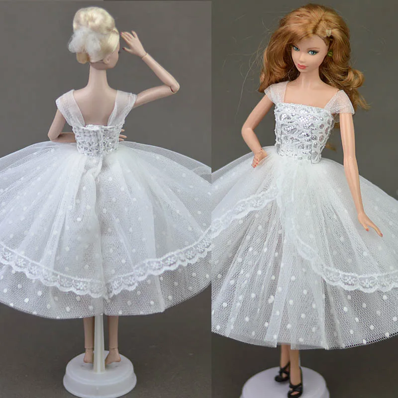 High Quality Pure White Doll Dresses Elegant Lady Evening Dress Clothes For Barbie Dolls 1/6 BJD Dollhouse Doll Accessories Toy
High Quality Pure White Doll Dresses Elegant Lady Evening Dress Clothes For Barbie Dolls 1/6 BJD Dollhouse Doll Accessories Toy