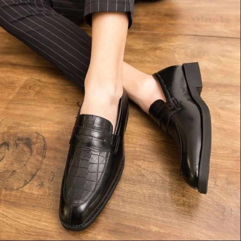 2021 New Men Summer Breathable Pu Shoes Trend Leisure One Foot Pedal Youth Business Dress Flat Bottom Comfortable Hot Sale KA432 
2021 New Men Summer Breathable Pu Shoes Trend Leisure One Foot Pedal Youth Business Dress Flat Bottom Comfortable Hot Sale KA432