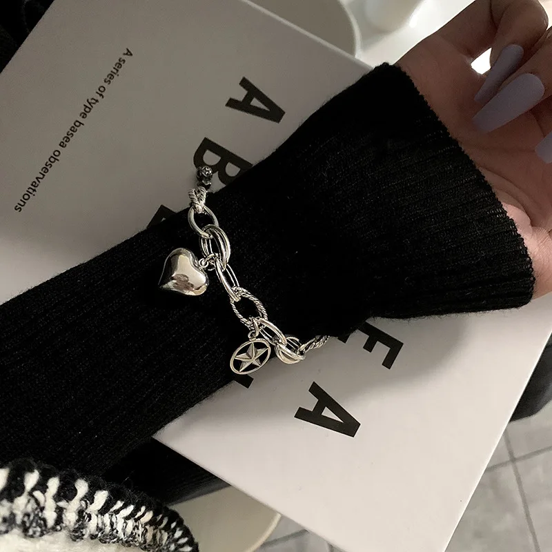 IHUES 925 Sterling Silver Vintage Heart Star Pendant Bracelet for Women Thai Silver Light Luxury Bracelet Jewelry
IHUES 925 Sterling Silver Vintage Heart Star Pendant Bracelet for Women Thai Silver Light Luxury Bracelet Jewelry