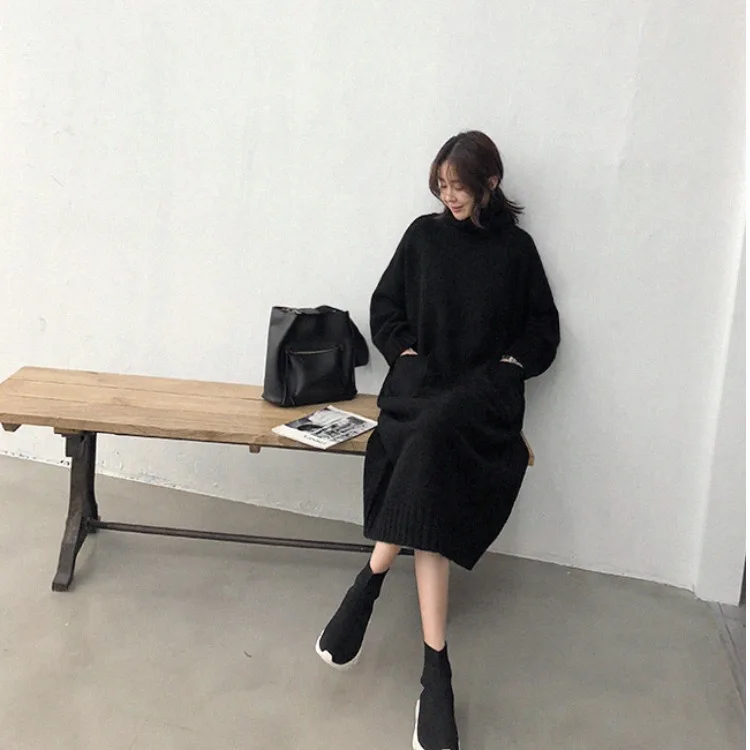 Ladies knitted sweater simple high neck solid color long knitted dress women 2020 winter new sweater 
Ladies knitted sweater simple high neck solid color long knitted dress women 2020 winter new sweater