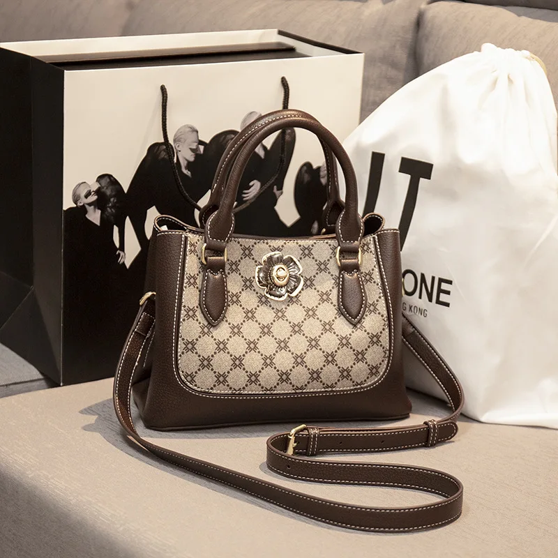 genuine leather women buckets 2021 new fashion classical plaid shoulder bags ladies designer purse and handbag channels handbags
genuine leather women buckets 2021 new fashion classical plaid shoulder bags ladies designer purse and handbag channels handbags