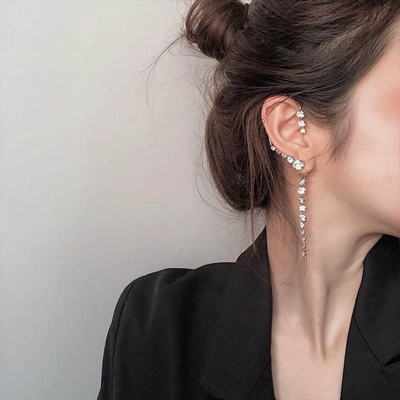 ZDMXJL New Trend Korean Style Bardian Women Earring Zircon Crystal After Hanging Ear Cuff Tassels Long Drop Earrings For Women
ZDMXJL New Trend Korean Style Bardian Women Earring Zircon Crystal After Hanging Ear Cuff Tassels Long Drop Earrings For Women