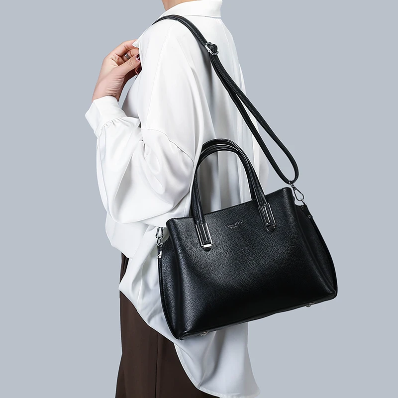 Large Capacity Women Bags Soft Leather Crossbody Bags for Women 2021 New Luxury Handbags Designer Female Simple Shoulder Bag
Large Capacity Women Bags Soft Leather Crossbody Bags for Women 2021 New Luxury Handbags Designer Female Simple Shoulder Bag