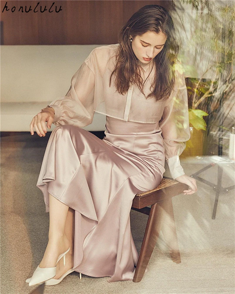 2021 autumn and winter Japanese new product tulle shirt top + camisole skirt two-piece dress female
2021 autumn and winter Japanese new product tulle shirt top + camisole skirt two-piece dress female