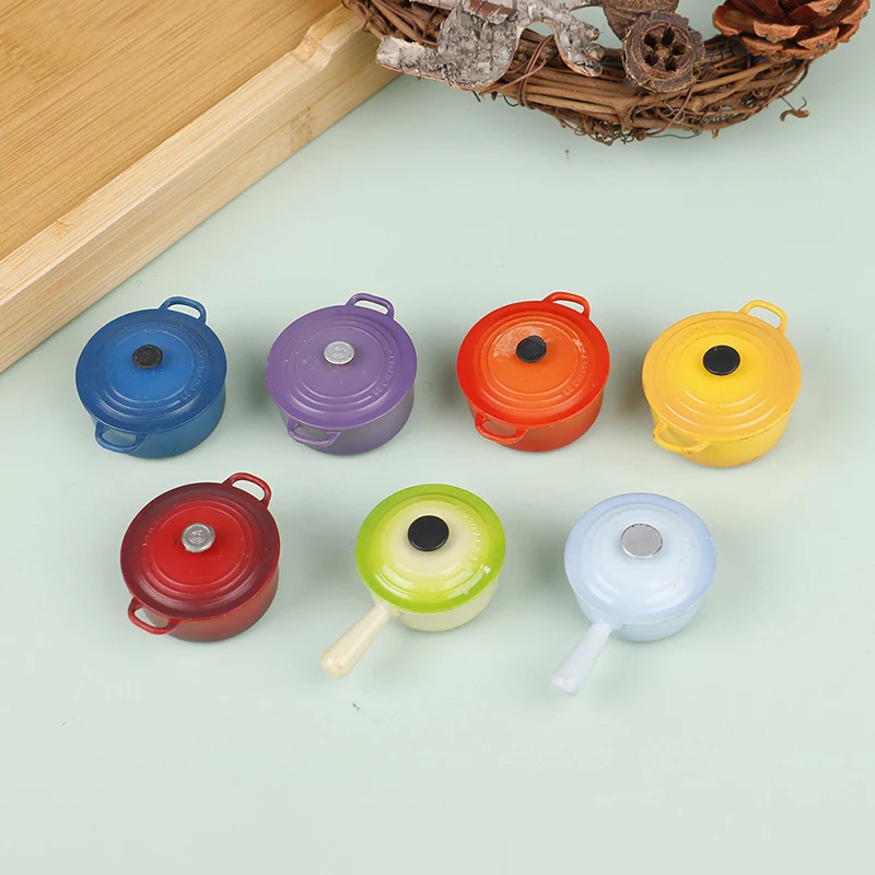 1Pc 1:12 Casserole Dish Stew Pan Stock Pot Dollhouse Miniature Kitchen Toy Cute Magnetic Refrigerator Sticker Kitchen Home Decor
1Pc 1:12 Casserole Dish Stew Pan Stock Pot Dollhouse Miniature Kitchen Toy Cute Magnetic Refrigerator Sticker Kitchen Home Decor