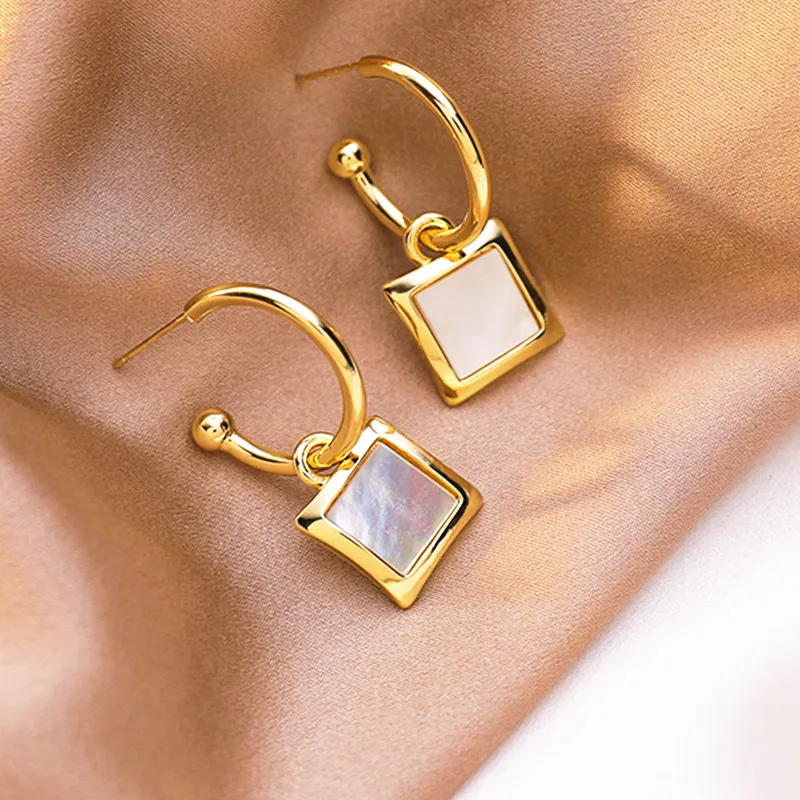 Square Shell Earrings 2020 Trendy Pendent Earrings Lovely Girls Earrings Sweety Heart Design Korea Drop Earring Dangler Fashion
Square Shell Earrings 2020 Trendy Pendent Earrings Lovely Girls Earrings Sweety Heart Design Korea Drop Earring Dangler Fashion